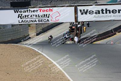 media/Jun-26-2022-CRA (Sun) [[122d0e5426]]/Race 13 (Expert 1000 Superbike)/Start Finish/